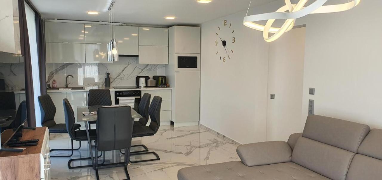 Luxury Apartments In Balatonalmadi, Almadi Lux Apartman II - Crystal White المظهر الخارجي الصورة